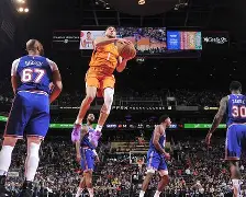 九游体育官网-从菲尼克斯太阳今晚远射贴柱到加时末段浙江队防线松动，阿斯顿维拉遗憾出局备战亚冠(阿森西奥为什么转会阿斯顿维拉)