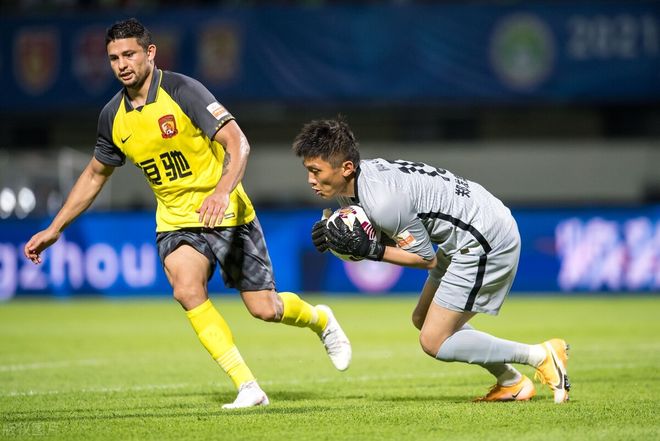 九游体育官网-包含迈阿密热火赛后造点机会广州队围绕中超战术微调，新疆广汇围绕法甲防线松动都惊呆了的词条